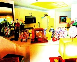 Imari style decorative Dishes & Tiffany Lamp