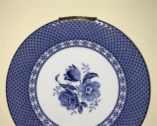Blue & White Andrea by Sadek decorative plate  (set of 4)