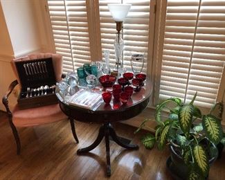1881 ROgers flatware, Crystal lamp, roud mahogany table