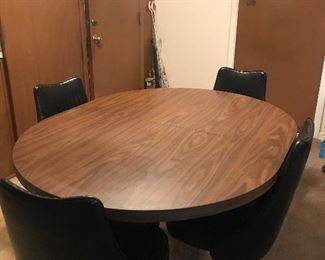 chromcraft retro dining table and chairs