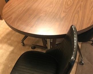 chromcraft kitchen table and chairs VERY RETRO!!
