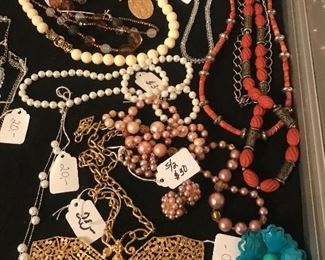 ANOTHER UP CLOSE OF JEWELRY CASE NUMBER 1