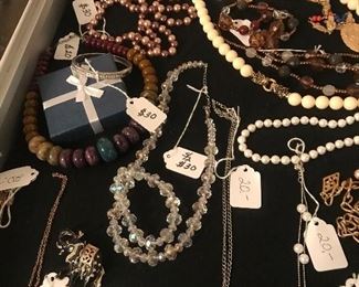 ANOTHER UP CLOSE OF JEWELRY CASE NUMBER 1