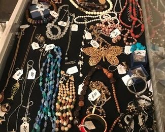 JEWELRY CASE NUMBER 1