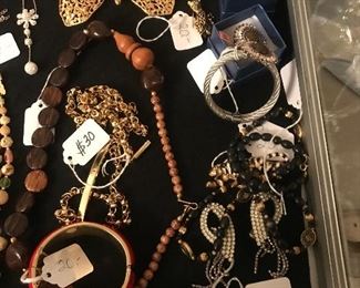 UP CLOSE OF JEWELRY CASE NUMBER 1