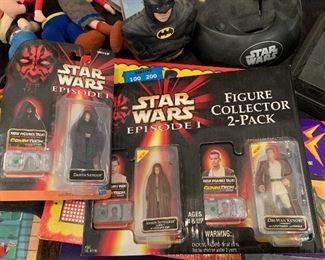 Star Wars figurines mint in package