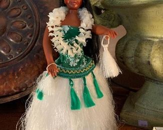 Hula girl music box