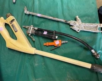 Pneumatic power washer and tire adapter