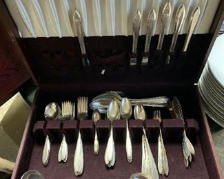 Miscellaneous silverplated flatware