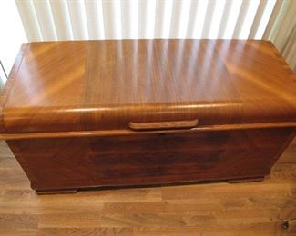 Lane Cedar Chest