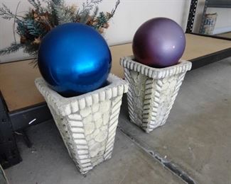 2 very Heavy planters with gazing balls