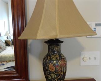 Lamp 25" with cream shade