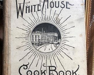 RARE 1944 WHITE HOUSE COOK BOOK