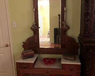 ANTIQUE GENTLEMAN'S VICTORIAN EASTLAKE AMERICAN DRESSER