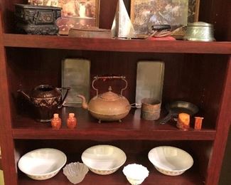 WOODEN BOOK/DISPLAY CASE