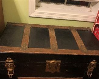 BLACK TRUNK w/METAL HARDWARE & RED PATTERN INTERIOR