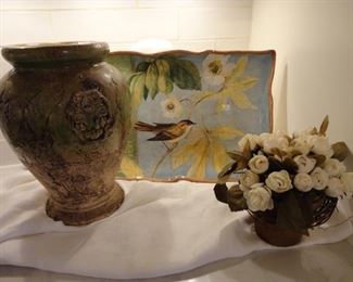 Pottery 14". Sparrow Bird Platter 12x16