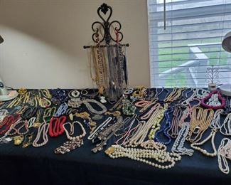 jewelry $3 necklaces
