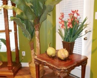 Gorgeous Carved Side Table (matches one upstairs)