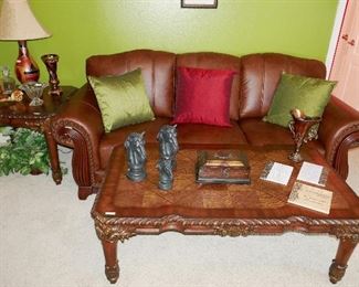 Matching coffee table and side table to the one downstairs