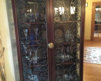 Bunching Curio with Metal Grill Work Doors
Adjustable glass shelves & interior canister lights
Hickory White Furniture
W 49 x D 19.5 x H 88.5