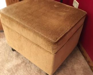 Sofa Sectional with Ottoman
Sherrill Furniture Company