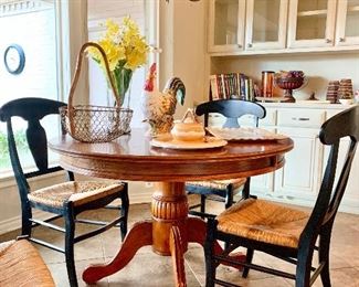 Breakfast Room Table & Chairs