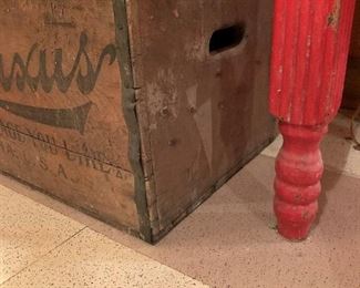 Krug Luxus Prohibition Era Wooden Crate / Box