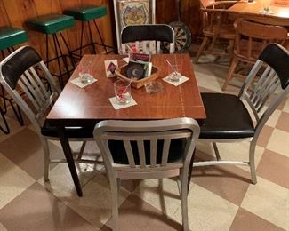 Vintage EMECO Aluminum MCM Chairs with Castlewood Folding Table with Inlay