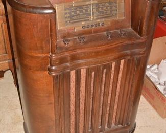 Antique Console radio