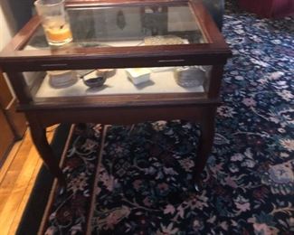 Curio Table