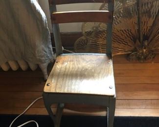 Child desk chair
