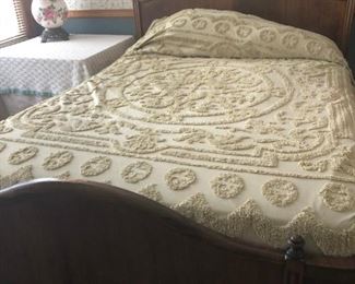 Bed, box spring & Mattress