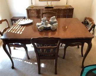 Dining Table with 6 Chairs