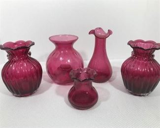 Dark Pink Vase Collection https://ctbids.com/#!/description/share/324108