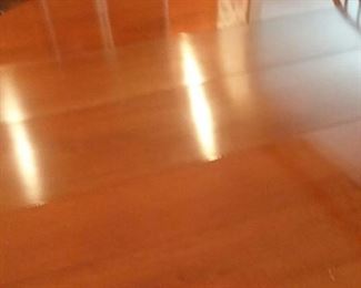 Cherry Table with 4 chairs https://ctbids.com/#!/description/share/324136