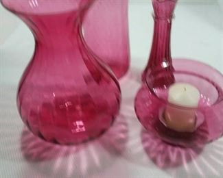 Cranberry Glassware https://ctbids.com/#!/description/share/324138