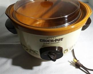 Rival Crock Pot Slow Cooker with Lid https://ctbids.com/#!/description/share/324144