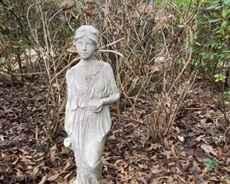 Girl Statue https://ctbids.com/#!/description/share/324182