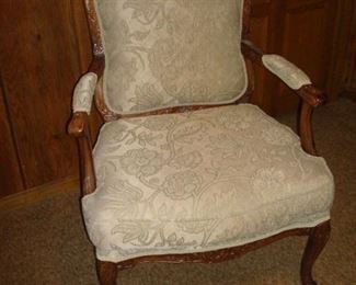 Like new vintage French style arm chair.
