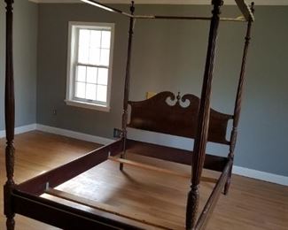 antique 4 poster bed