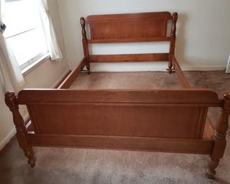 W.F. Whitney Full Vintage Bed https://ctbids.com/#!/description/share/323133