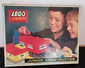 Vintage Lego Set https://ctbids.com/#!/description/share/324849