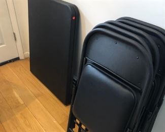 MINT folding table and 10 Chairs