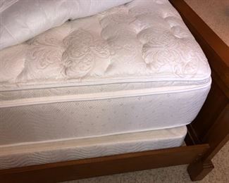 King pillow top mattress set