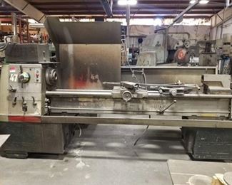 Clausing-Colchester 17 Metal Lathe