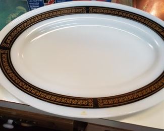 Oval platterpuss.  Heh!