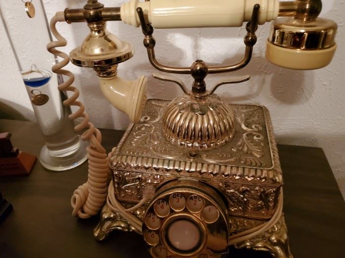 Your grandchildren have no idea what this is.  I tried plugging mine in to the car charger (which my 6 year old neighbor kinda did), but then I had battery problems.  And the po po had a problem with me rotary dialing on the North Dallas Freeway.  I got out on bail..Back the Blue.