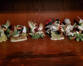 Lots of Hummingbirds.  I feel like I'm in a happy version of an Alfred Hitchcock Movie.