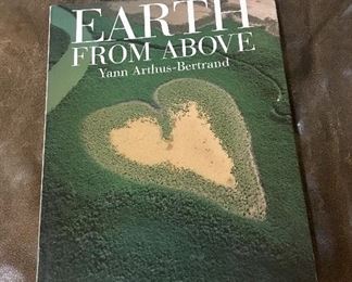 Book by Arthus-Bertrand